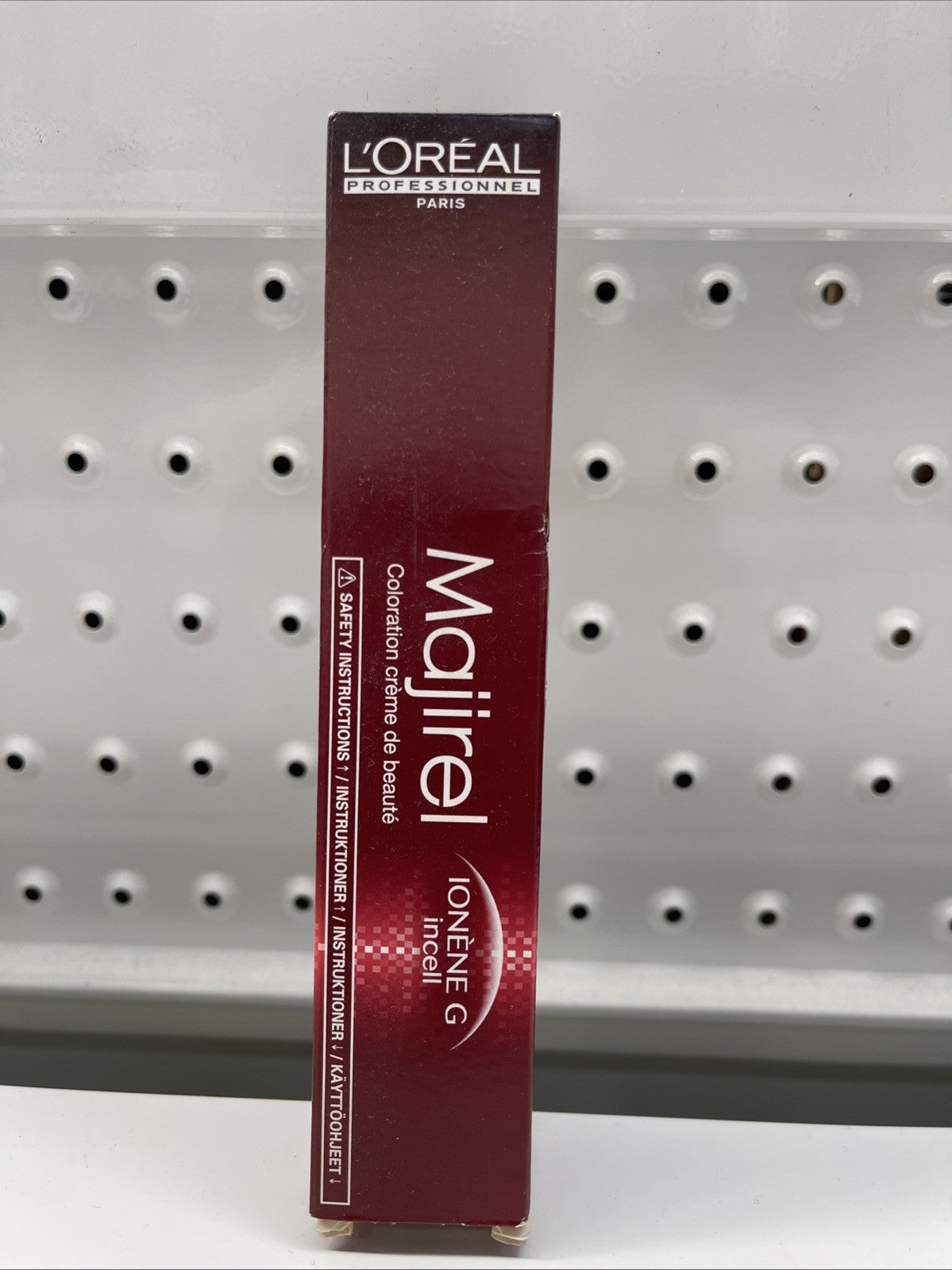 L'Oreal Majirel 50ml Very Light Golden Iridescent Blonde 9,32. Free Shipping