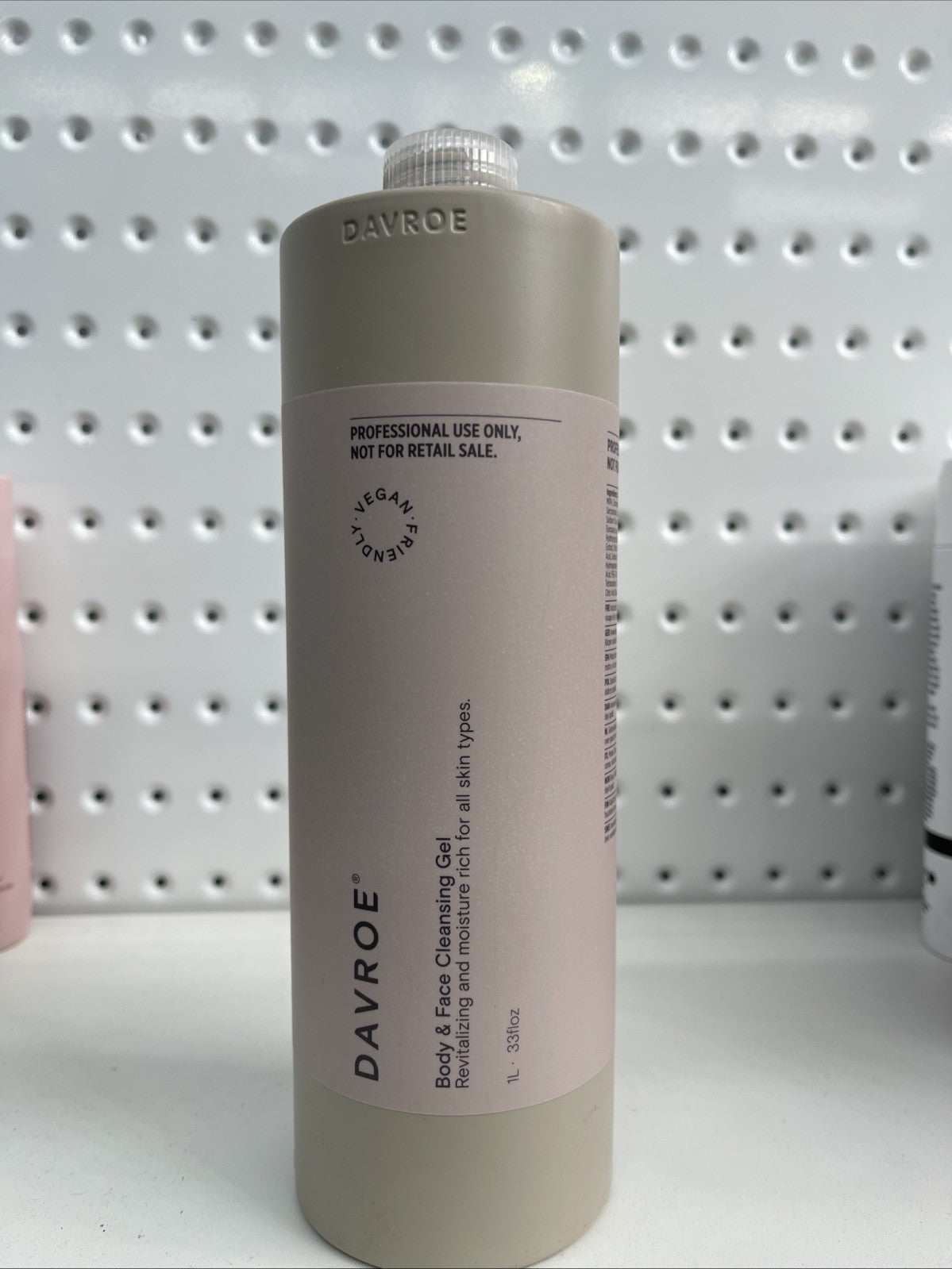 DAVROE BODY AND FACE CLEANSING GEL 1000ml  Free Shipping