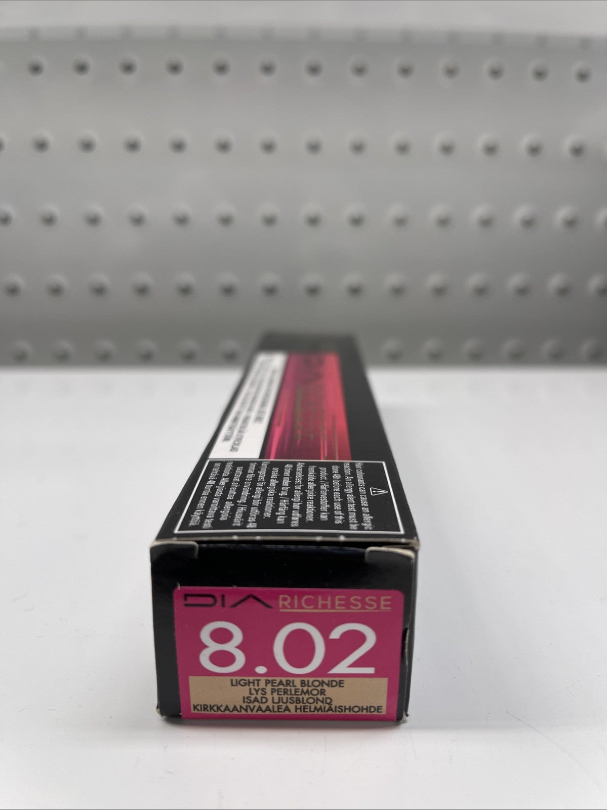 L'Oreal DiaRichesse Semi Permanent Hair Colour 50g. Light Pearl Blonde. 8.02