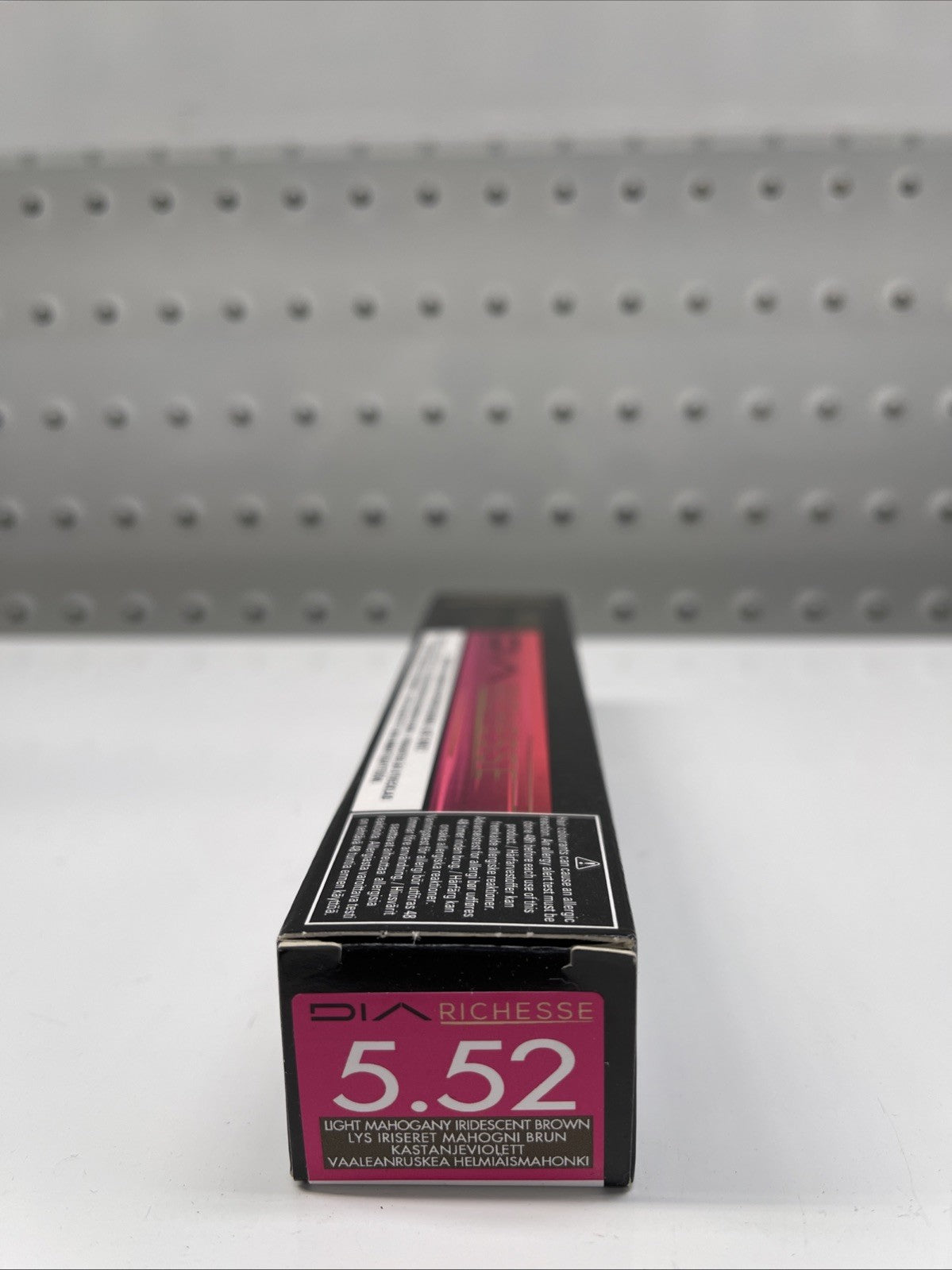 L'Oreal -Dia RICHESSE- HAIR DYE- 50ML  5.52 Light Mohogany Iridescent Brown.