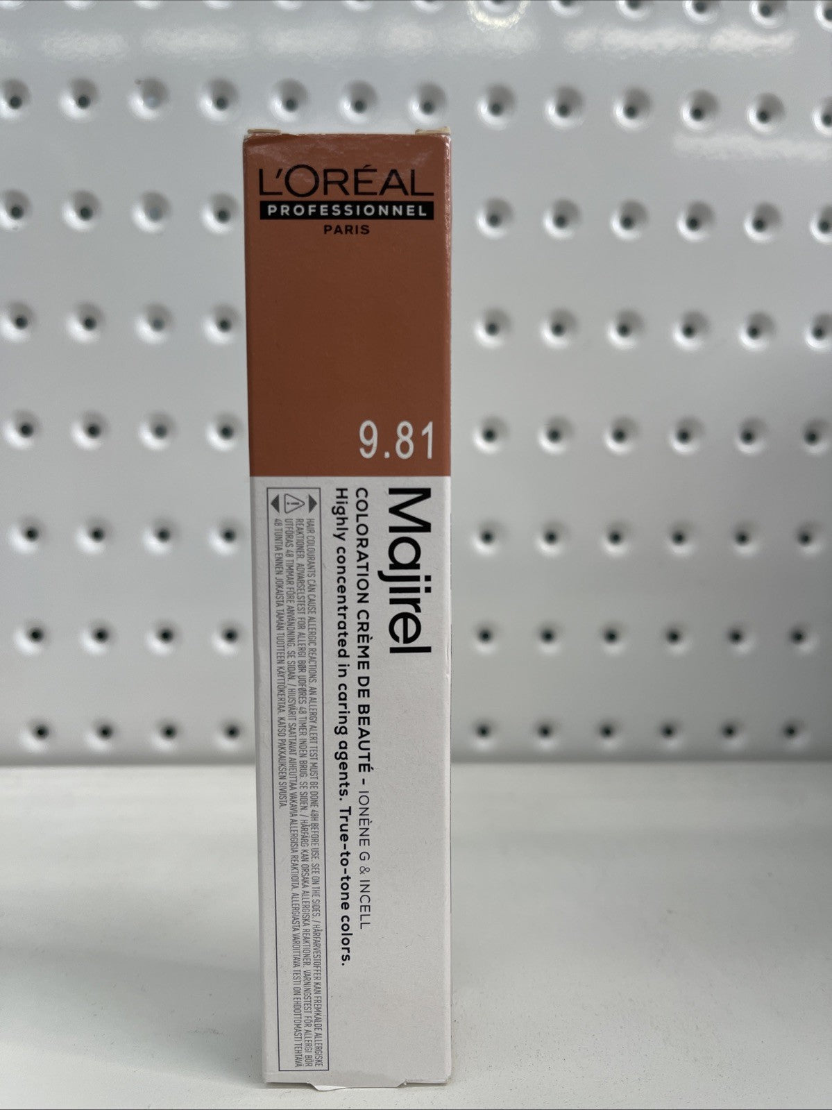 L'Oreal Majirel 50ml Very Light Ash Mocha Blonde 9.81  Free Shipping